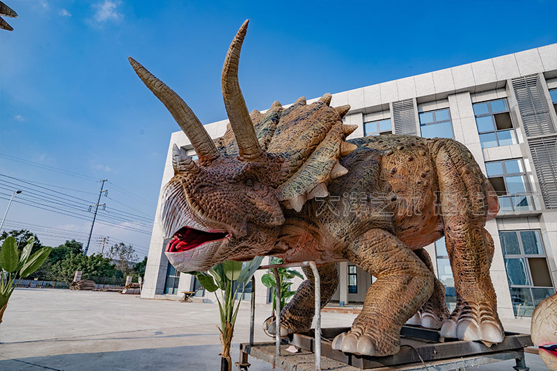 Animatronic Triceratops Amd005