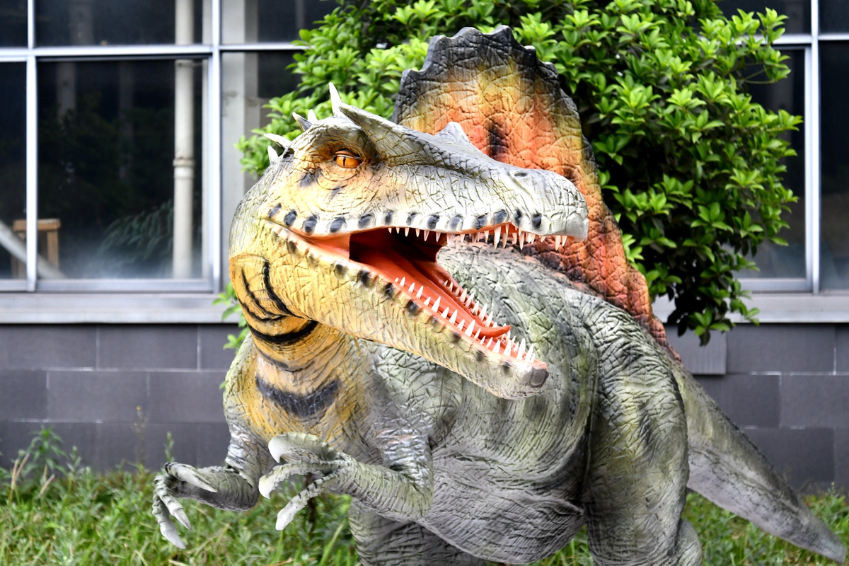 Animatronic Spinosaurus 01203