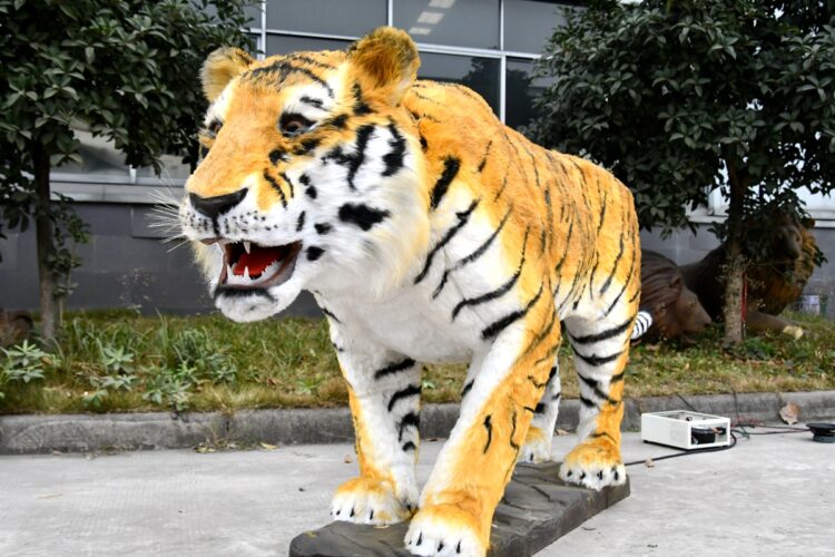 animatronic tiger 02